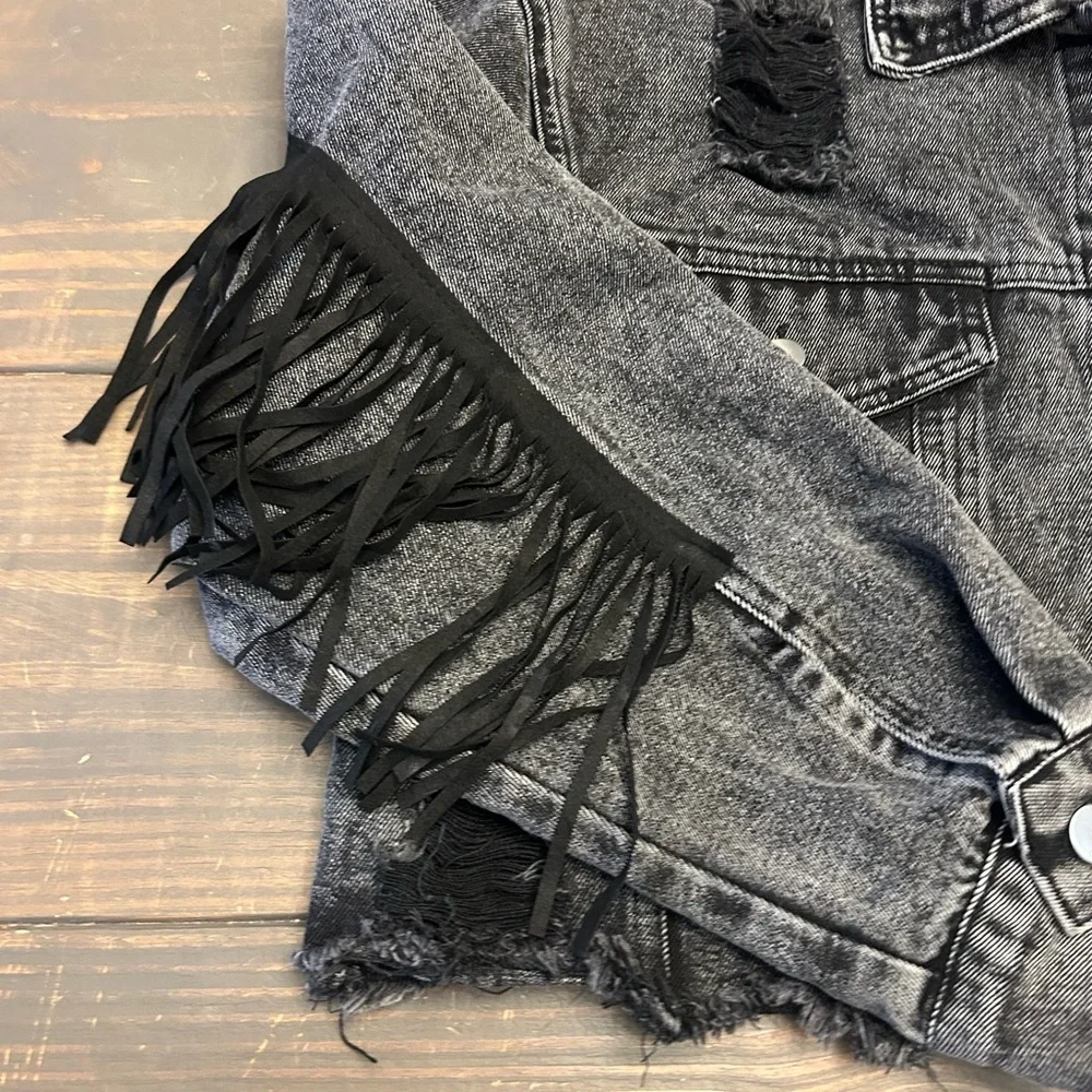 Shein Distressed, Thrashed Black Denim Jacket, Holes Cropped Fringe Size Large - Picture 6 of 13